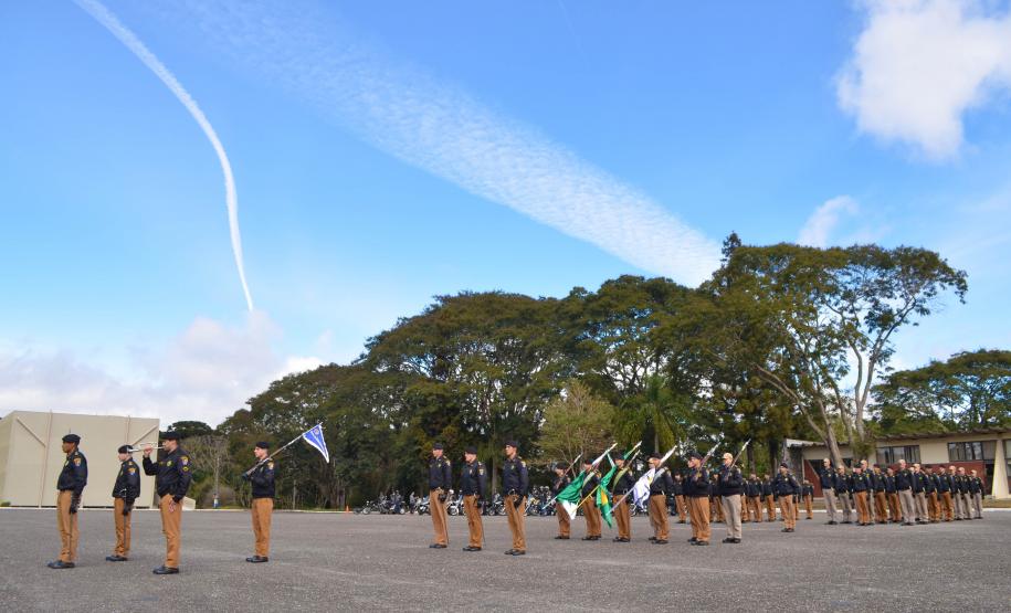 Almoço da Velha Guarda reúne 90 policiais militares da Reserva Remunerada na APMG