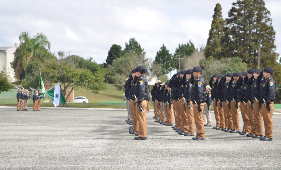 Almoço da Velha Guarda reúne 90 policiais militares da Reserva Remunerada na APMG