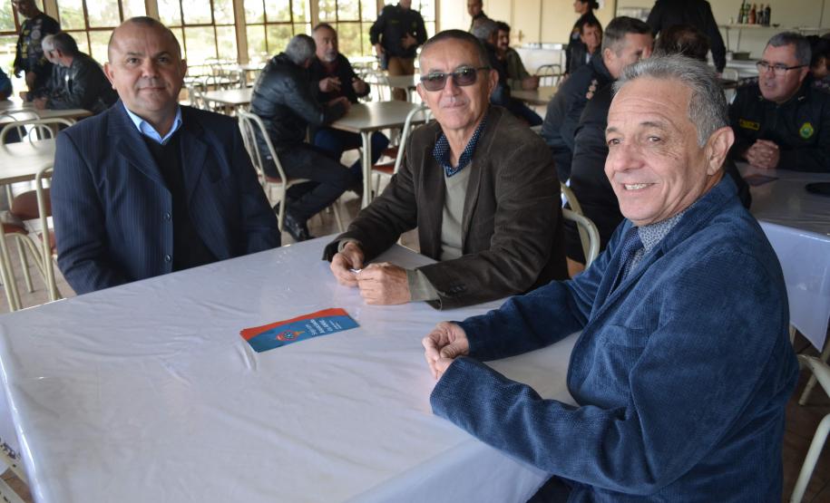 Almoço da Velha Guarda reúne 90 policiais militares da Reserva Remunerada na APMG