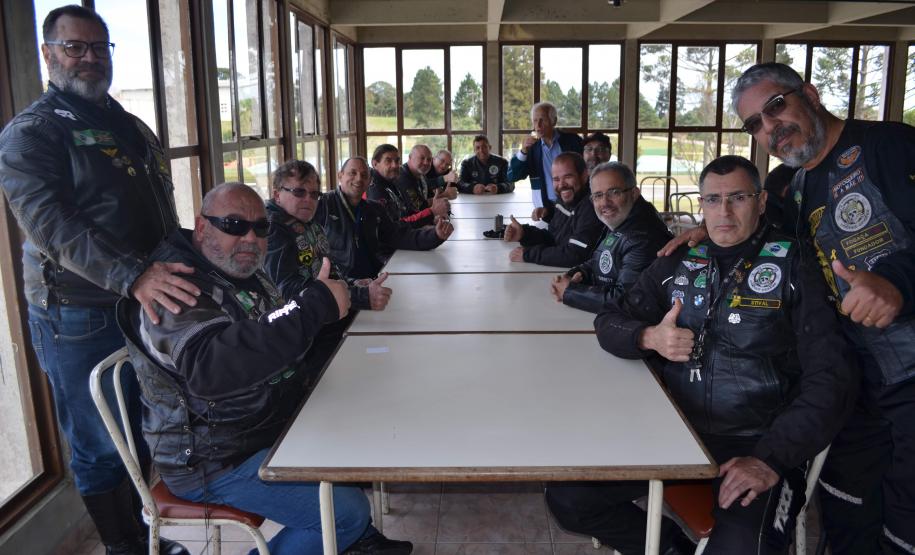 Almoço da Velha Guarda reúne 90 policiais militares da Reserva Remunerada na APMG