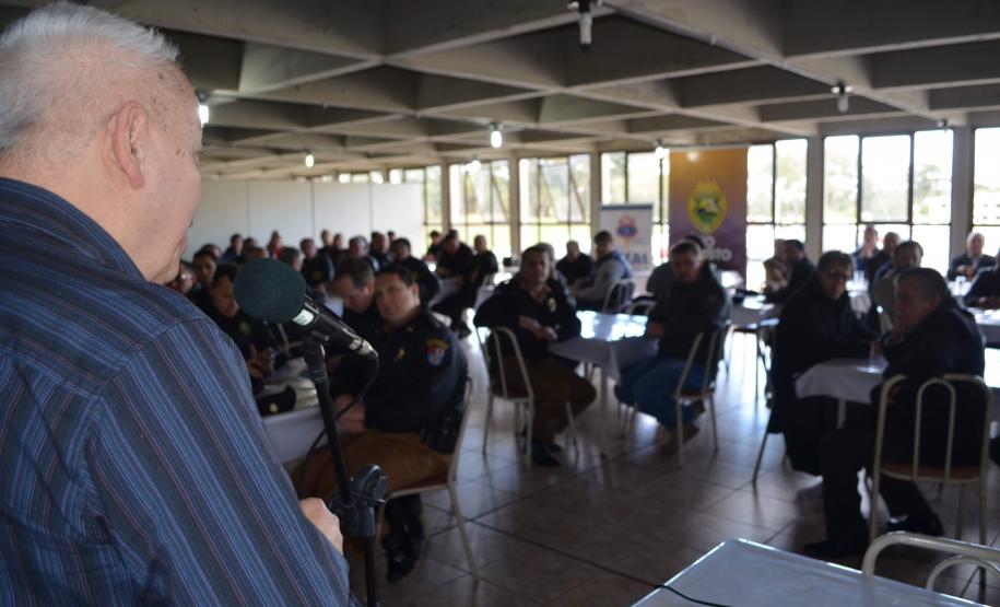 Almoço da Velha Guarda reúne 90 policiais militares da Reserva Remunerada na APMG