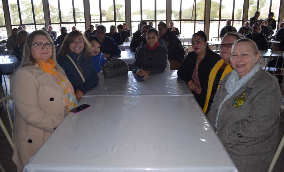 Almoço da Velha Guarda reúne 90 policiais militares da Reserva Remunerada na APMG