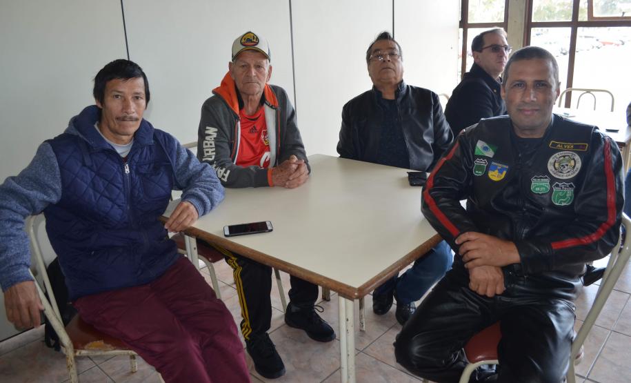 Almoço da Velha Guarda reúne 90 policiais militares da Reserva Remunerada na APMG