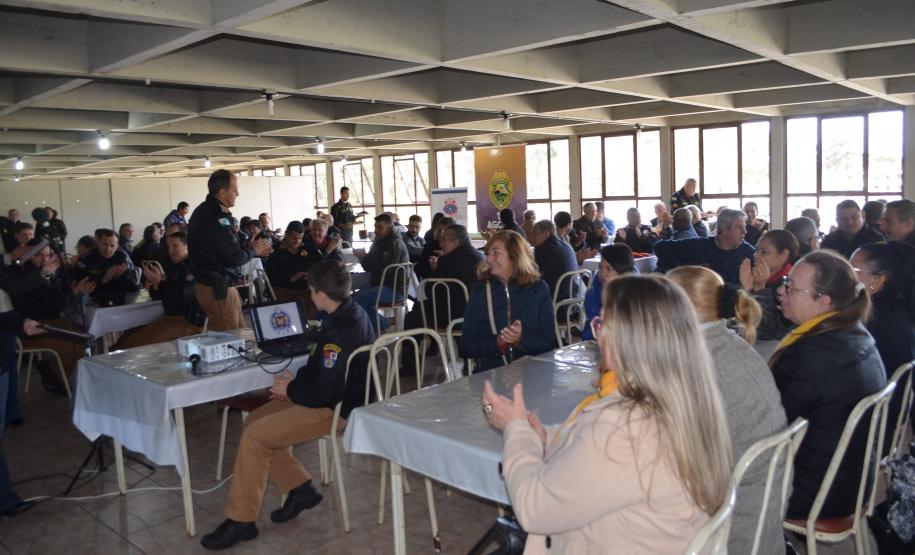 Almoço da Velha Guarda reúne 90 policiais militares da Reserva Remunerada na APMG