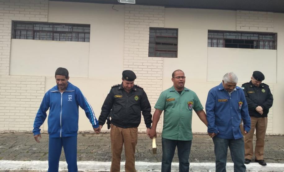 Alunos da APAE visitam o Batalhão de Polícia de Guarda (BPGd) em Piraquara, na RMC