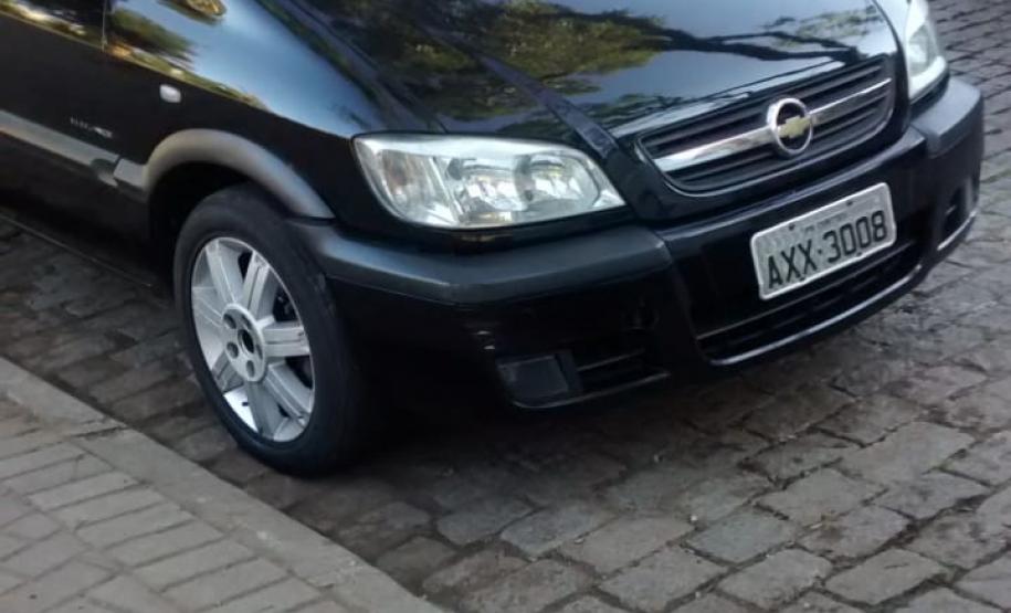 Carro com mais de R$ 100 mil em débitos é apreendido pelo BPTran em Curitiba (PR)