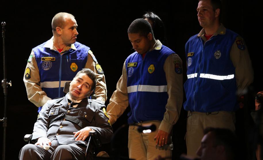 Segunda noite do Concerto da Banda de Música da PM surpreende público e é marcada por homenagens em Curitiba