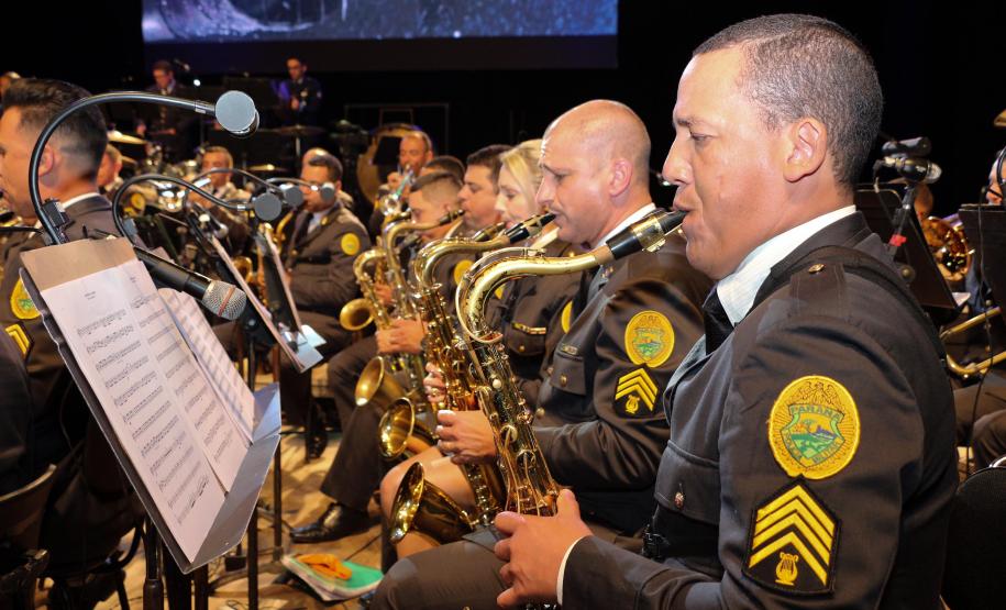 Banda de Música encerra terceira apresentação no Teatro Guaíra com aplausos da plateia