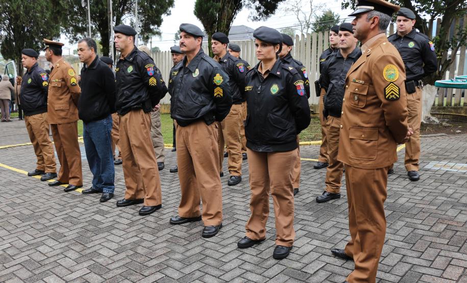 Hospital da Polícia Militar (HPM) recebe nova ambulância durante solenidade na Capital