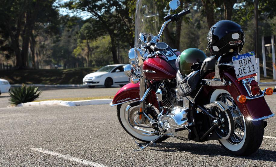 Passeio Motociclístico em comemoração aos 165 anos da PM reúne quase mil pessoas na APMG