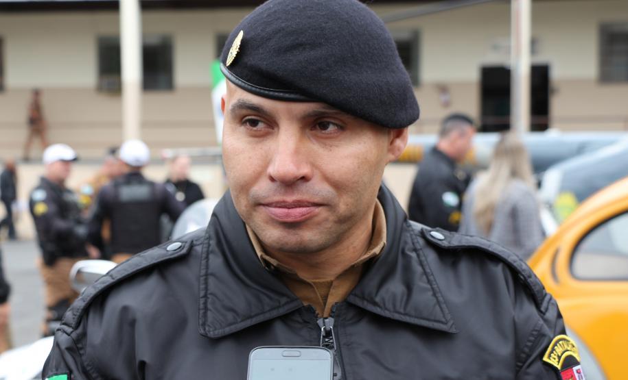 Polícia Militar homenageia praças promovidos com entrega de homenagem e certificados em Curitiba
