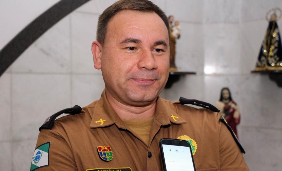 Policiais militares são abençoados durante Missa de Ação de Graças em comemoração aos 165 anos da PM