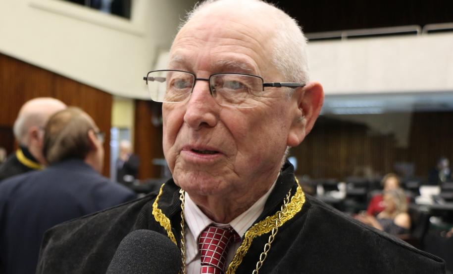 Academia de Letras da PM completa um ano com seção solene na ALEP, em Curitiba