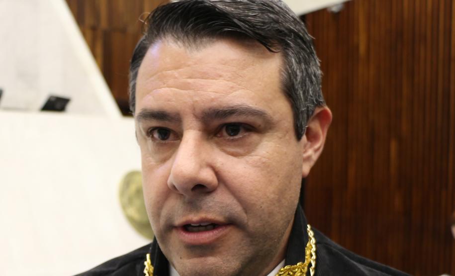 Academia de Letras da PM completa um ano com seção solene na ALEP, em Curitiba