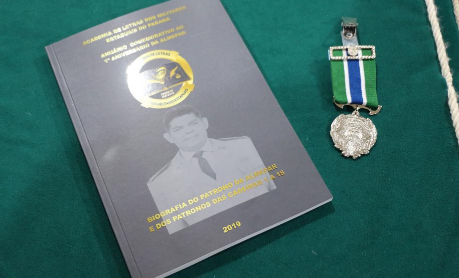 Academia de Letras da PM completa um ano com seção solene na ALEP, em Curitiba