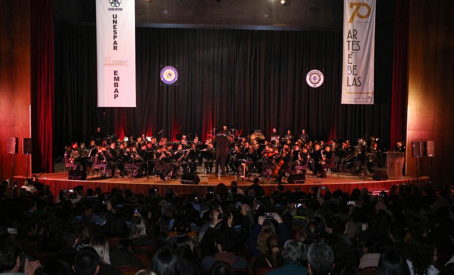 Orquestra Sinfônica do Colégio da PM faz espetáculo para comemorar os 60 anos da instituição e os 165 anos da Polícia Militar