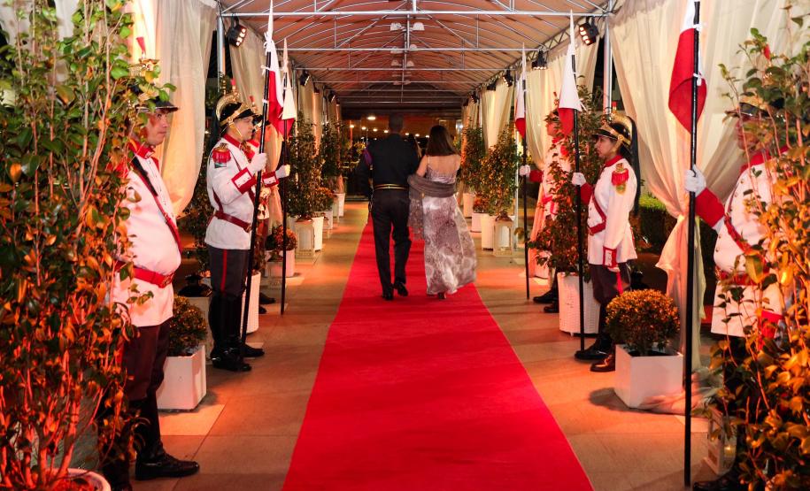 Baile do Espadim Tiradentes 2019 comemora início de formação de novos cadetes da Polícia Militar