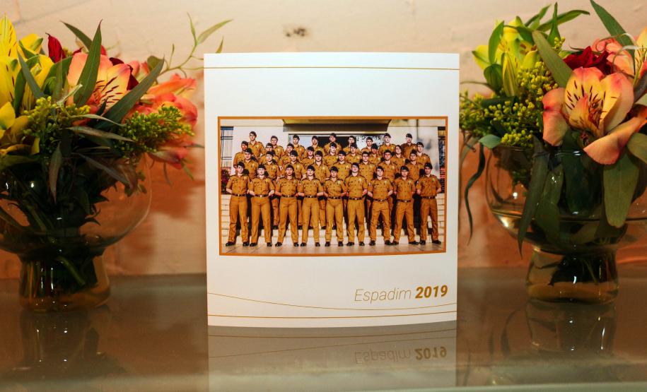 Baile do Espadim Tiradentes 2019 comemora início de formação de novos cadetes da Polícia Militar