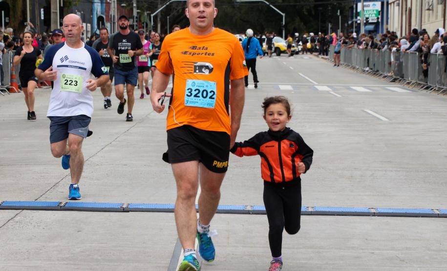 Prova Coronel Sarmento 2019 agita domingo de Dia dos Pais com mais de 4 mil inscritos em Curitiba