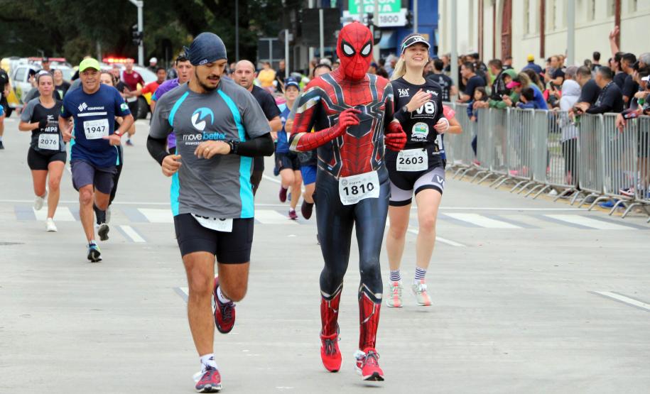 Prova Coronel Sarmento 2019 agita domingo de Dia dos Pais com mais de 4 mil inscritos em Curitiba