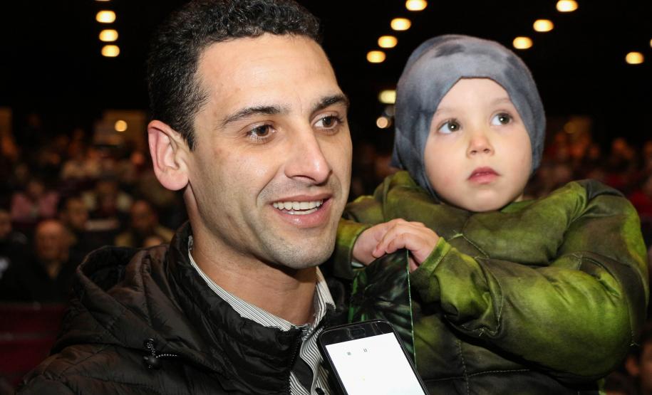 Segunda noite do Concerto da Banda de Música da PM surpreende público e é marcada por homenagens em Curitiba