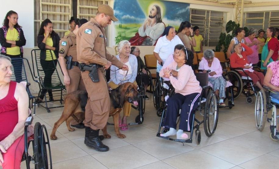 Polícia Militar de Cianorte vislumbra aproximação com a comunidade através de parceria com instituição solidária
