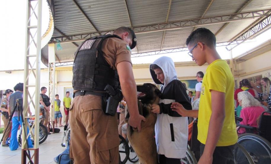Polícia Militar de Cianorte vislumbra aproximação com a comunidade através de parceria com instituição solidária