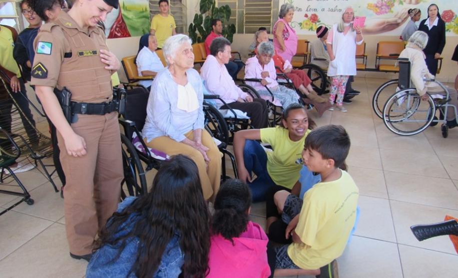 Polícia Militar de Cianorte vislumbra aproximação com a comunidade através de parceria com instituição solidária