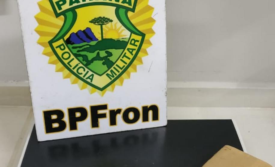 Um tablete de maconha.