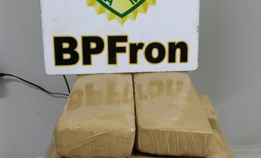 Tabletes de maconha.