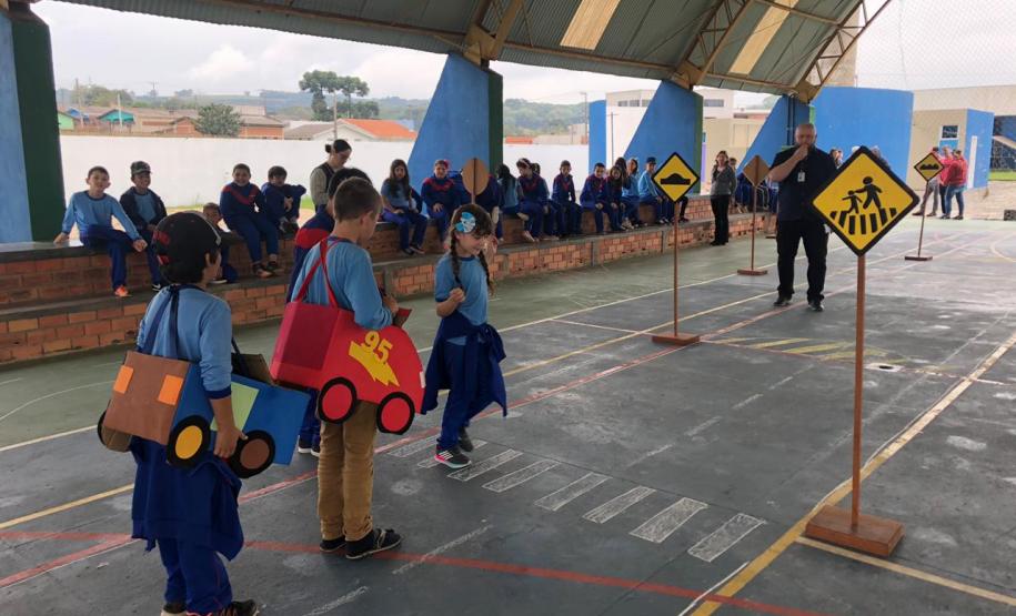Atividades educativas da PM marcam a Semana Nacional do Trânsito na Lapa