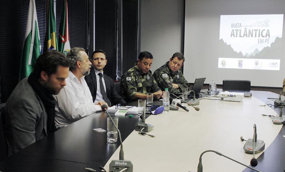 BPAmb-FV patrulha mais de 13 mil quilômetros e aplica mais de R$ 6 milhões em multas durante a Operação Mata Atlântica em Pé