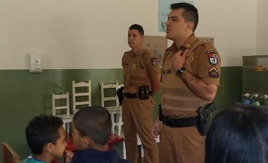 Alunos da APAE de Ribeirão do Pinhal (PR) recebem palestra do BPEC