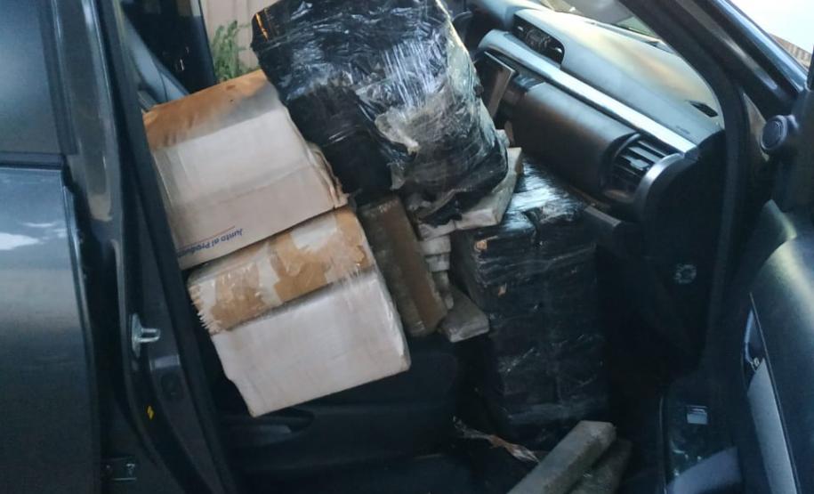 Mais de 1,5 tonelada de maconha é apreendida pela PM em Foz do Iguaçu (PR); um homem foi preso