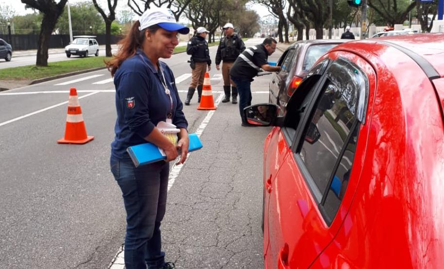 Blitz Educativa do BPTran leva conscientização e informação para motoristas na Capital