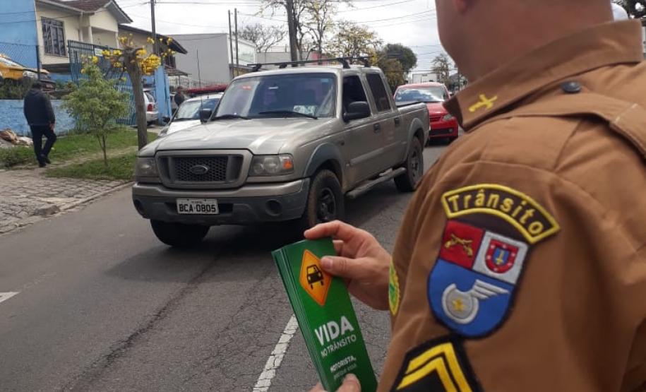Blitz Educativa do BPTran leva conscientização e informação para motoristas na Capital