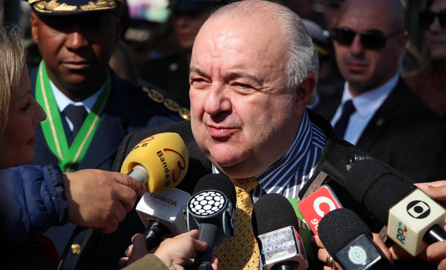 Tropas da Polícia Militar desfilam no 7 de Setembro diante de 20 mil pessoas na Capital