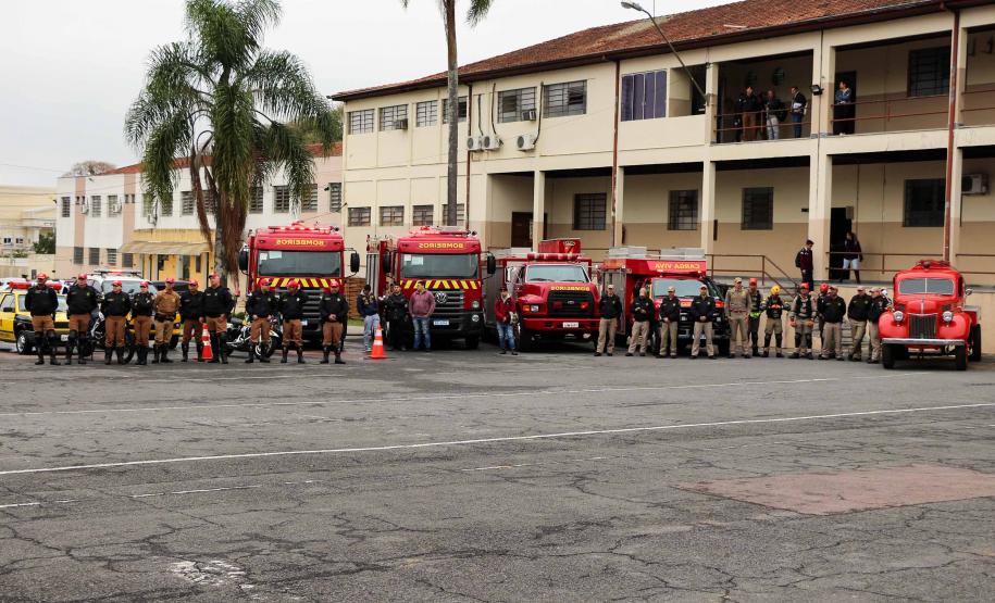 Governador autoriza concurso de 2,4 mil vagas para a Polícia Militar durante solenidade em Curitiba