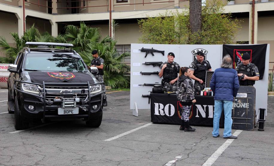 Governador autoriza concurso de 2,4 mil vagas para a Polícia Militar durante solenidade em Curitiba