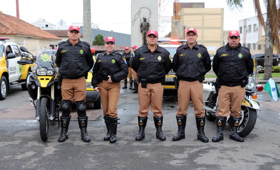 Governador autoriza concurso de 2,4 mil vagas para a Polícia Militar durante solenidade em Curitiba