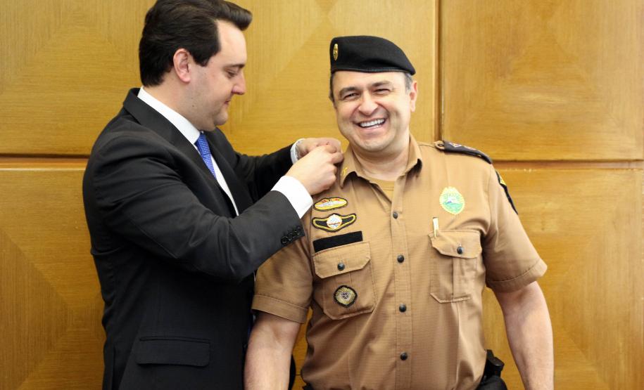 Governador autoriza concurso de 2,4 mil vagas para a Polícia Militar durante solenidade em Curitiba