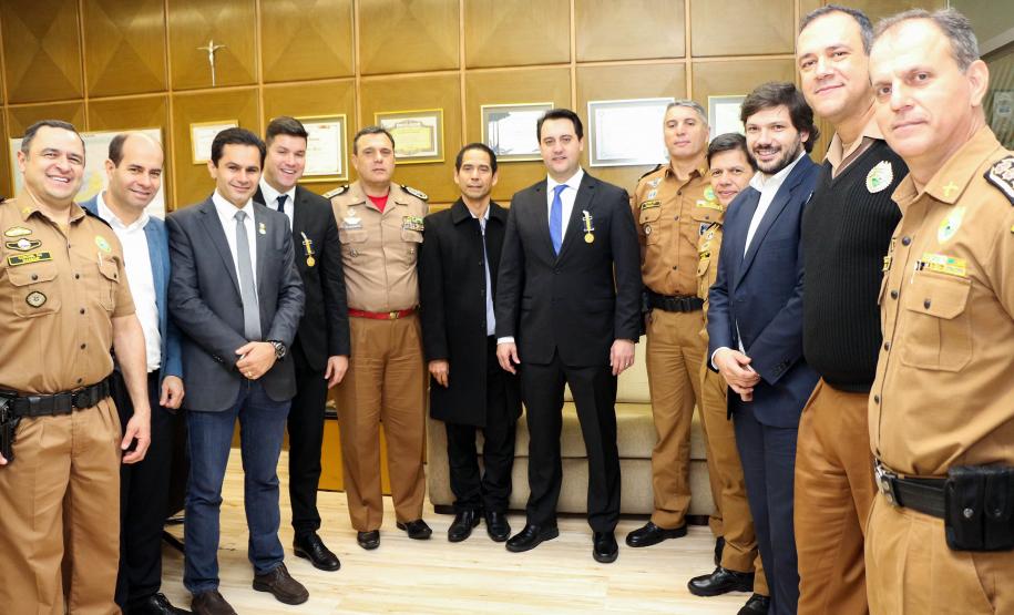 Governador autoriza concurso de 2,4 mil vagas para a Polícia Militar durante solenidade em Curitiba