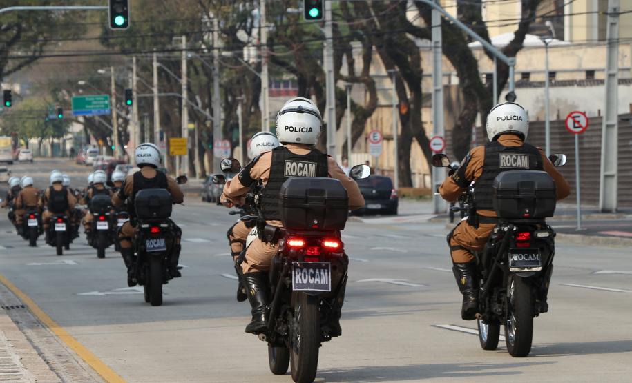 Operação Todos Por Um aborda mais de 700 pessoas, além de comércio e veículos vistoriados em Curitiba