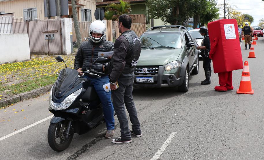 Blitz Educativa do BPTran leva conscientização e informação para motoristas na Capital