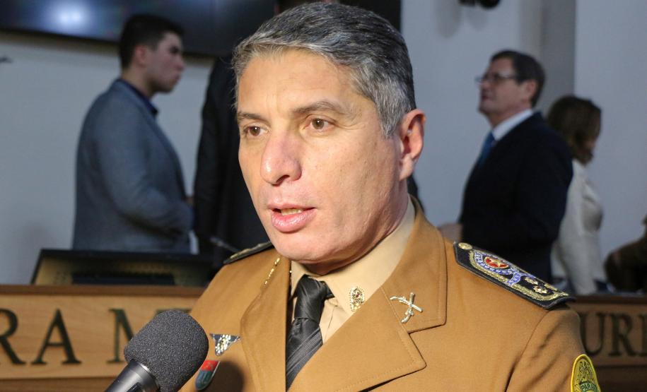 Comandante-Geral da PM recebe título de Cidadão Honorário de Curitiba durante sessão solene na Câmara Municipal