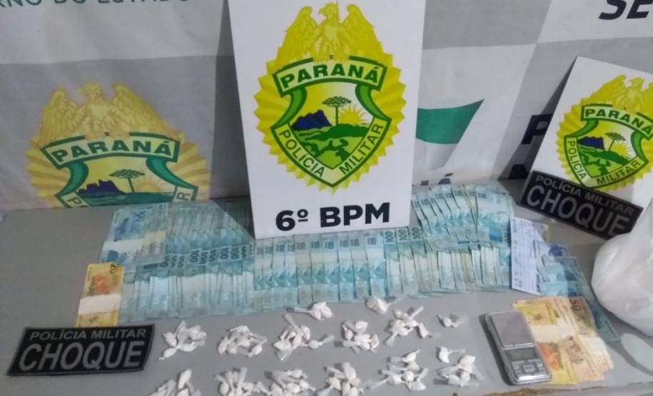 PM prende três pessoas, apreende cocaína e quase R$ 19 mil em dinheiro no Oeste do estado