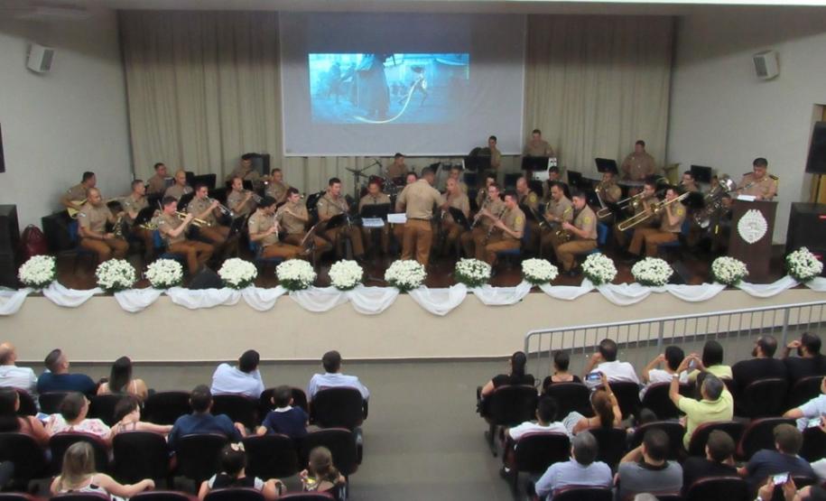 Cianorte (PR) recebe o concerto da Banda de Música da PM com homenagens e solidariedade