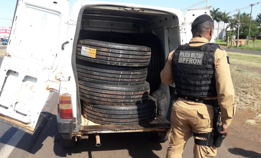 Homem é encaminhados duas vezes no mesmo dia pelo BPFron por contrabando de pneus em Foz do Iguaçu (PR)