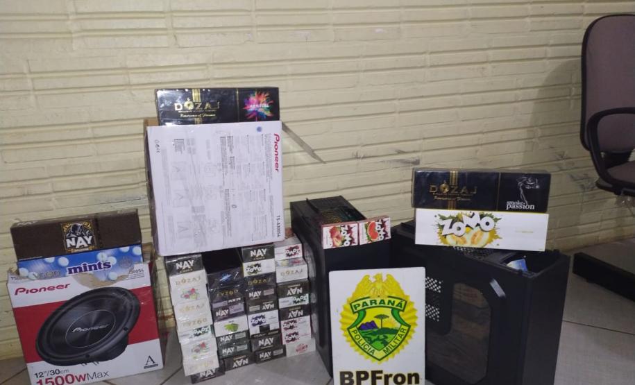 Mulher tenta esconder essência de naguilé em caixas de som e computador, mas acaba presa pela PM no Oeste do estado