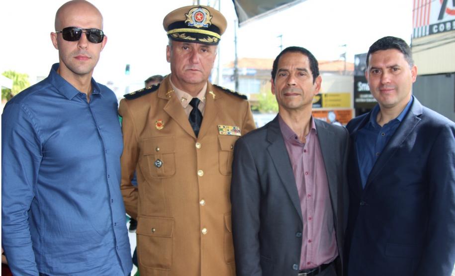 PM é representada em desfile de abertura da Semana da Pátria em São José dos Pinhais